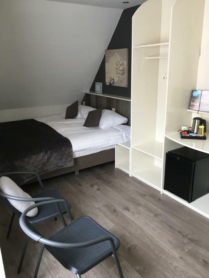 Hotel Plein 10 Zuidzande エクステリア 写真